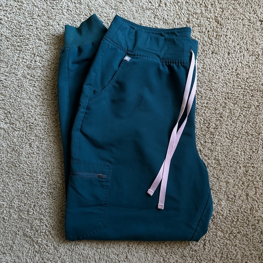 Figs Caribbean Blue Jogger Scrub Pant